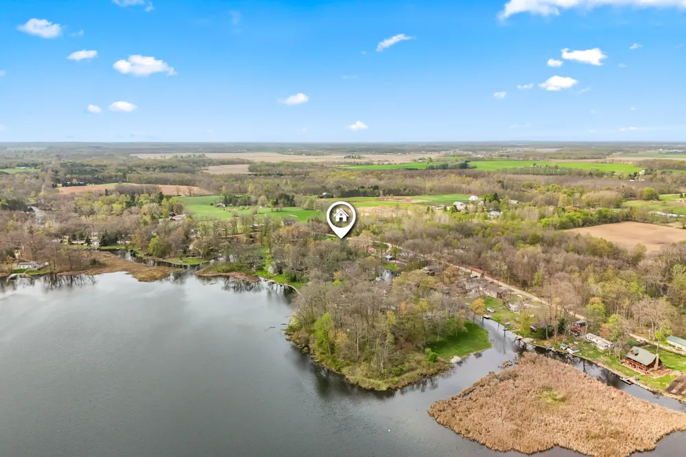 7901 Topinabee Drive Montgomery, MI 49255