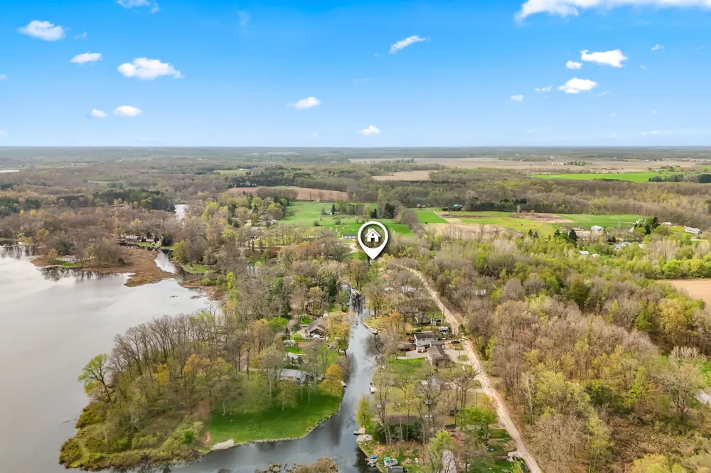 7901 Topinabee Drive Montgomery, MI 49255