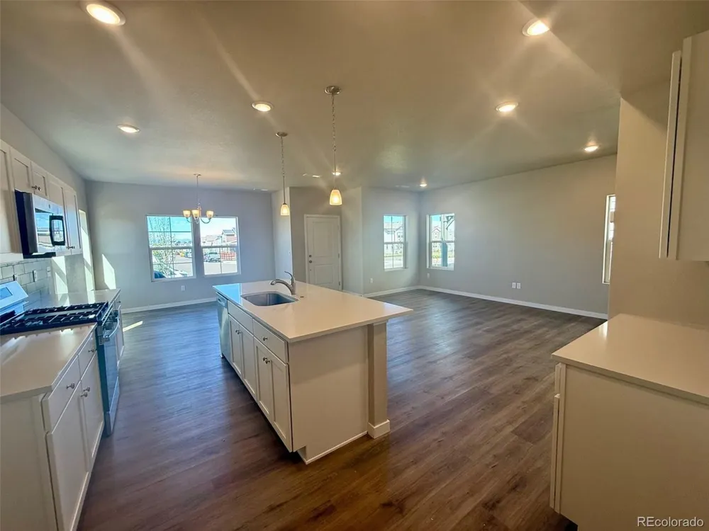 792 Bently Street Watkins, CO 80137