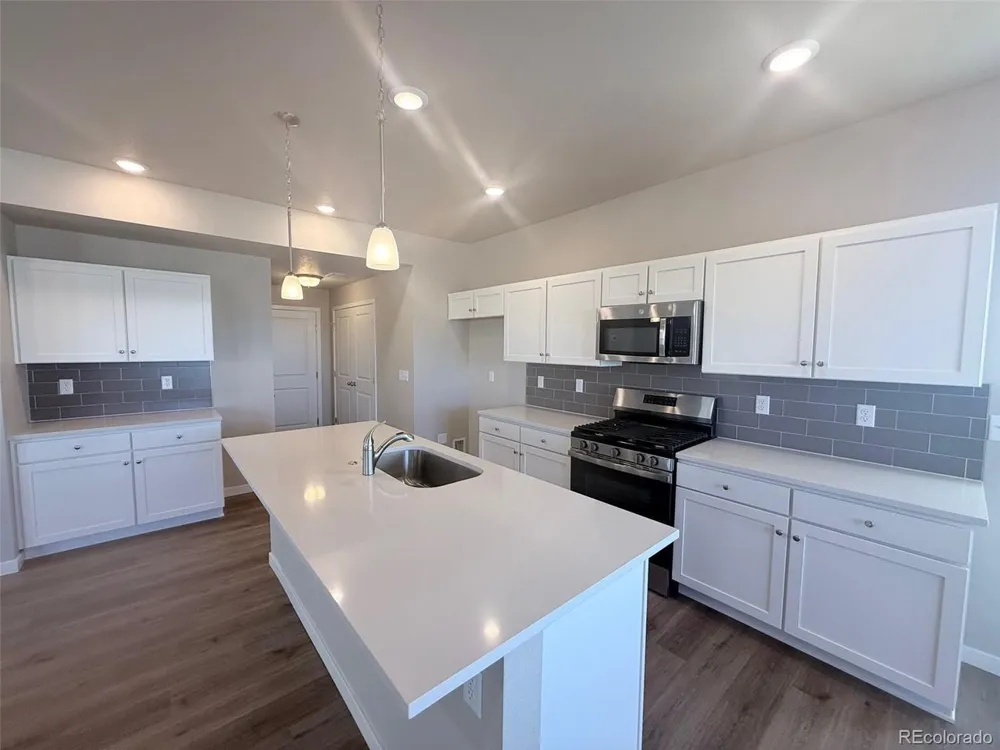 792 Bently Street Watkins, CO 80137