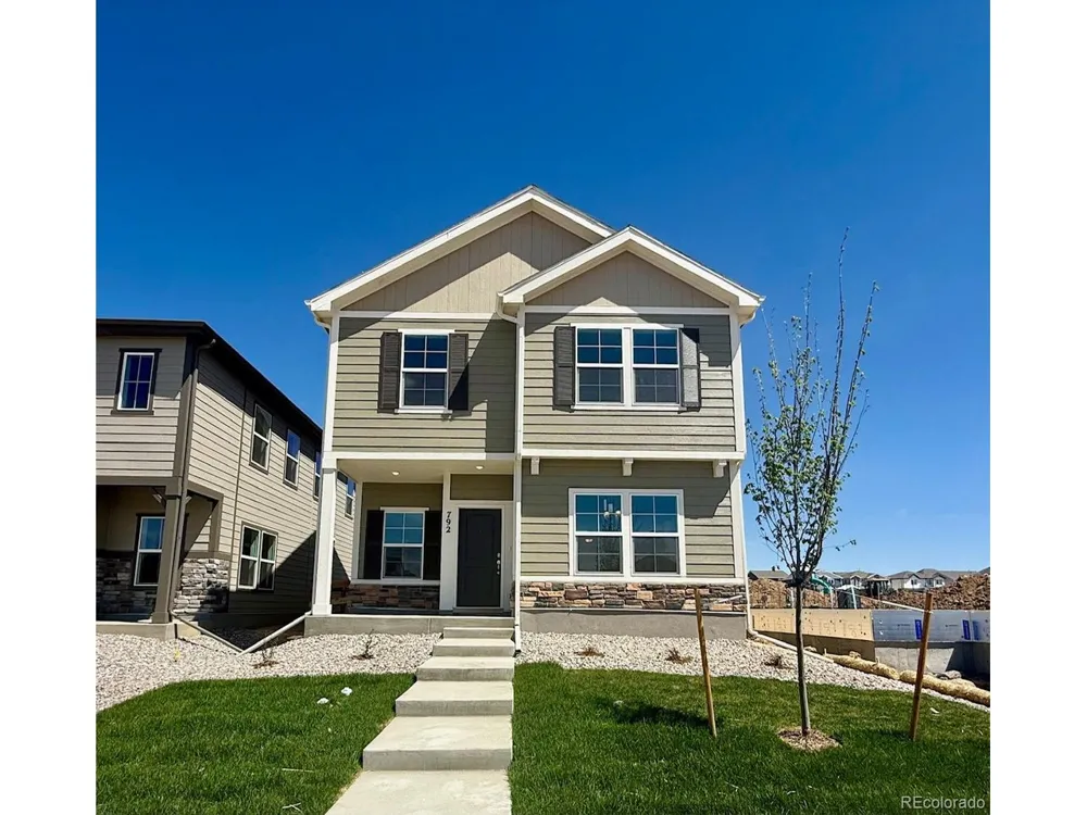 792 Bently Street Watkins, CO 80137
