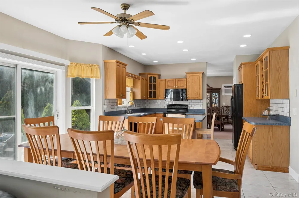 17 Egret Way Center Moriches, NY 11934