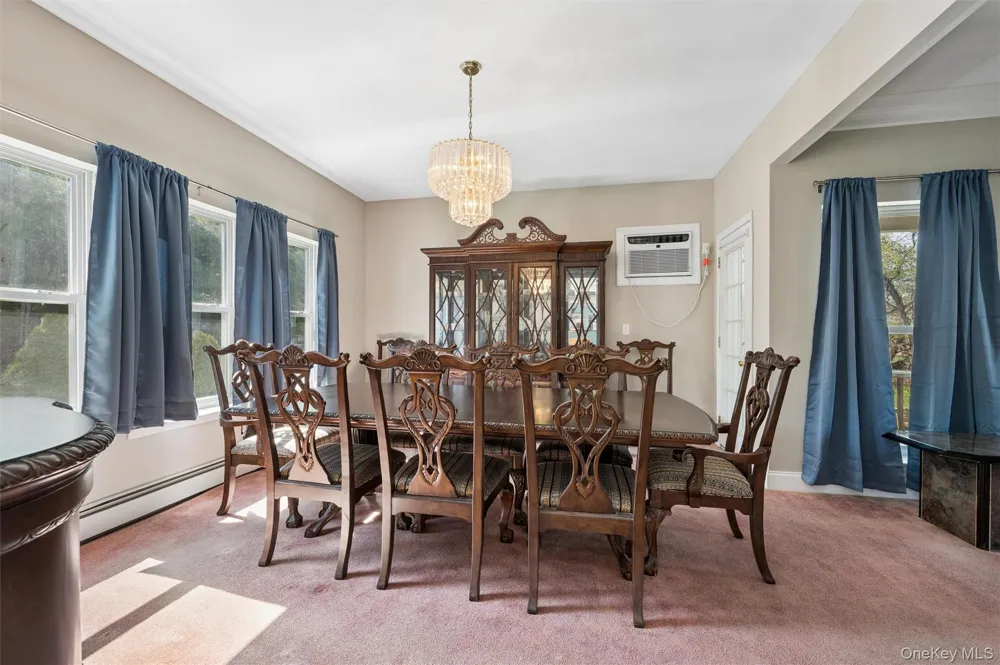 17 Egret Way Center Moriches, NY 11934