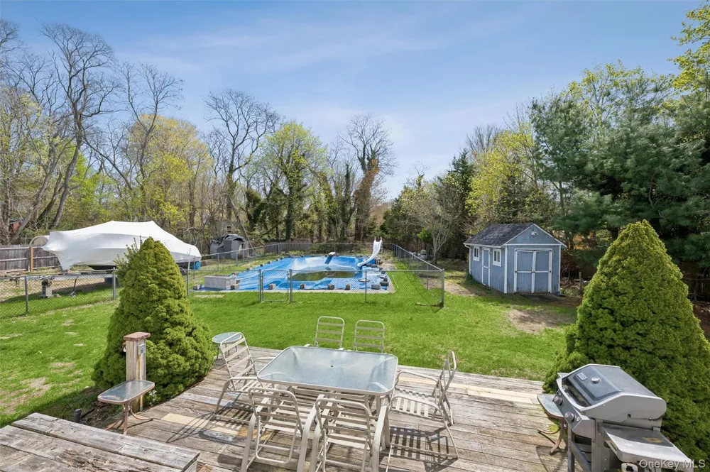 17 Egret Way Center Moriches, NY 11934