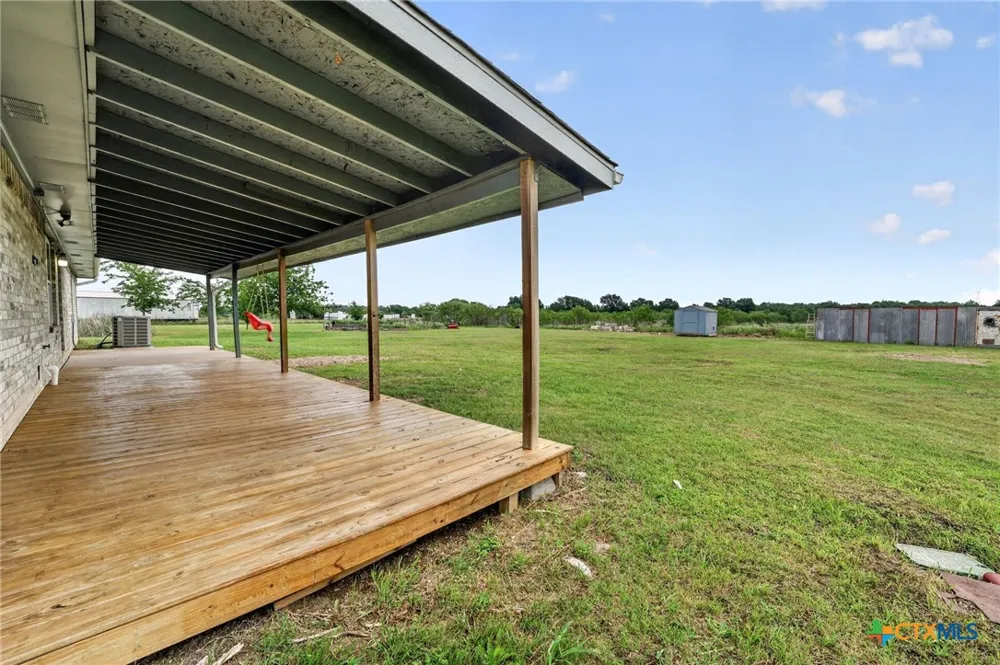 9406 Highway 77 Burlington, TX 76519