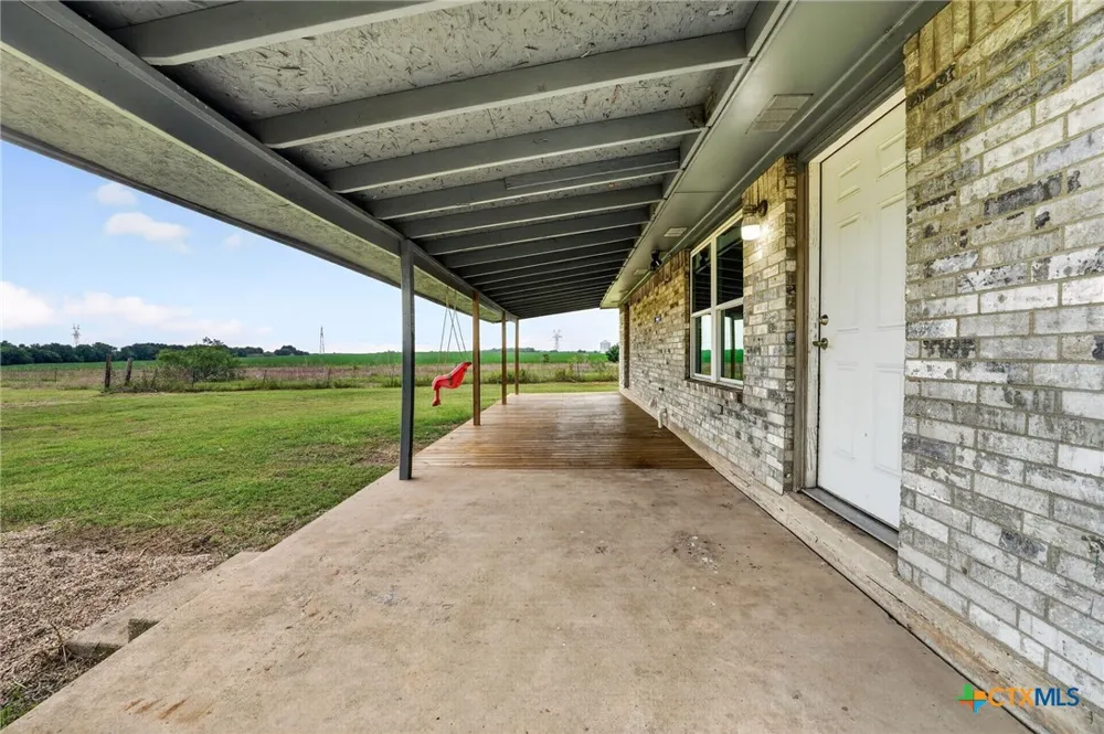 9406 Highway 77 Burlington, TX 76519