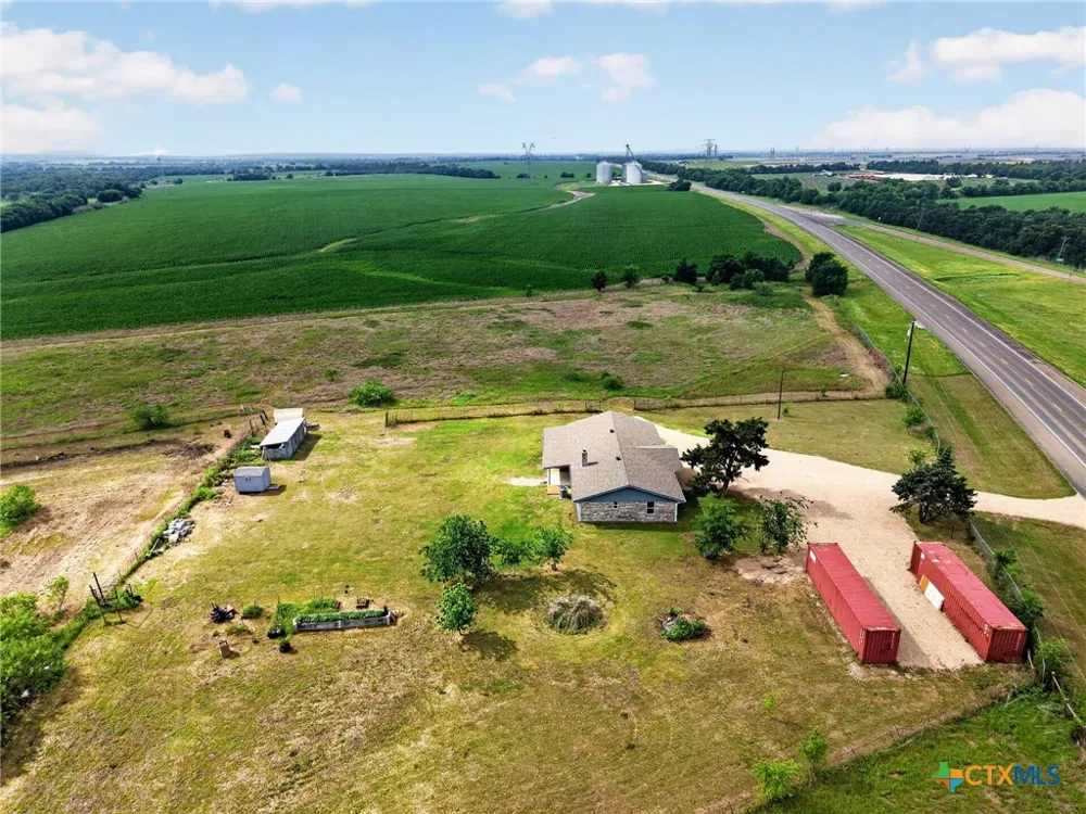 9406 Highway 77 Burlington, TX 76519