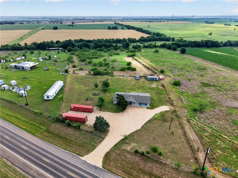 9406 Highway 77 Burlington, TX 76519