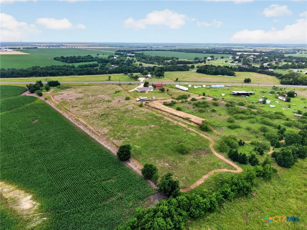 9406 Highway 77 Burlington, TX 76519