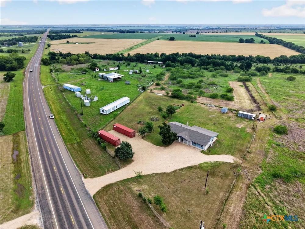 9406 Highway 77 Burlington, TX 76519