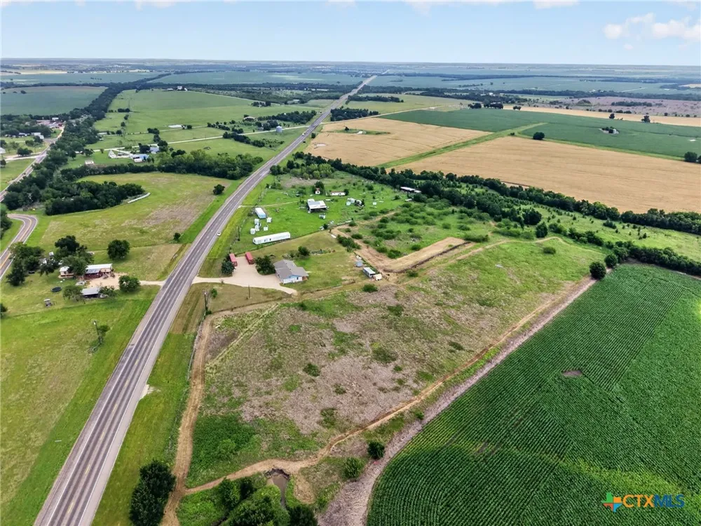 9406 Highway 77 Burlington, TX 76519