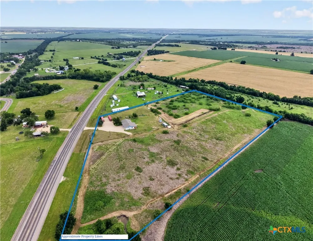 9406 Highway 77 Burlington, TX 76519