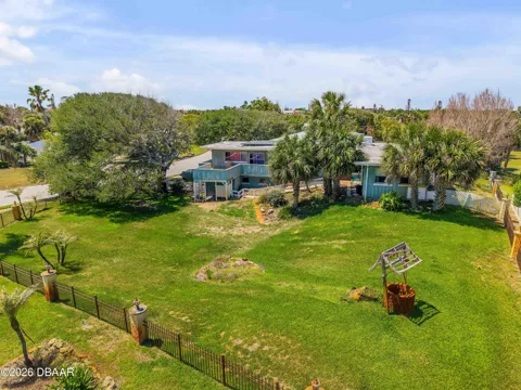 401 Driftwood Avenue