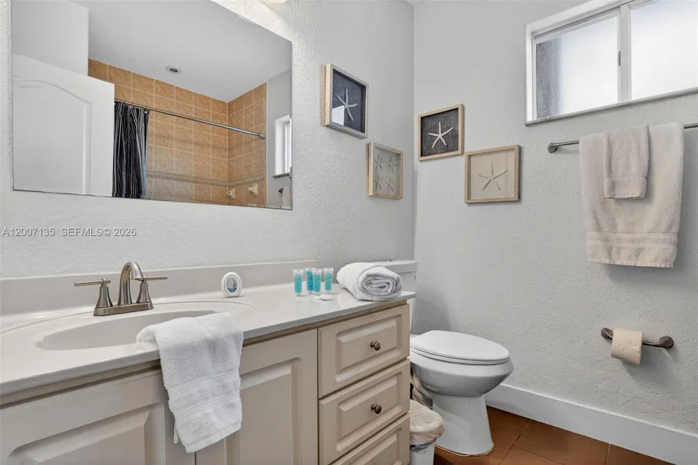 5161 SW 159th Ct Miami, FL 33185