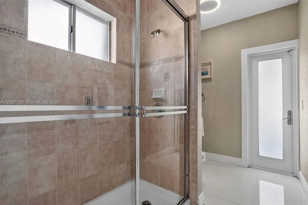 5161 SW 159th Ct Miami, FL 33185