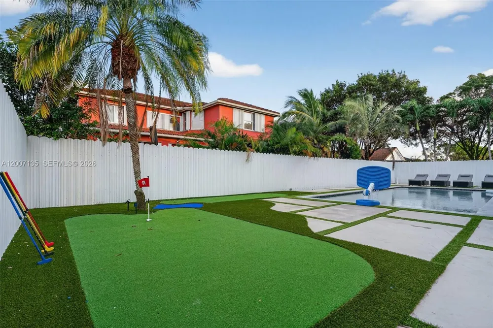 5161 SW 159th Ct Miami, FL 33185