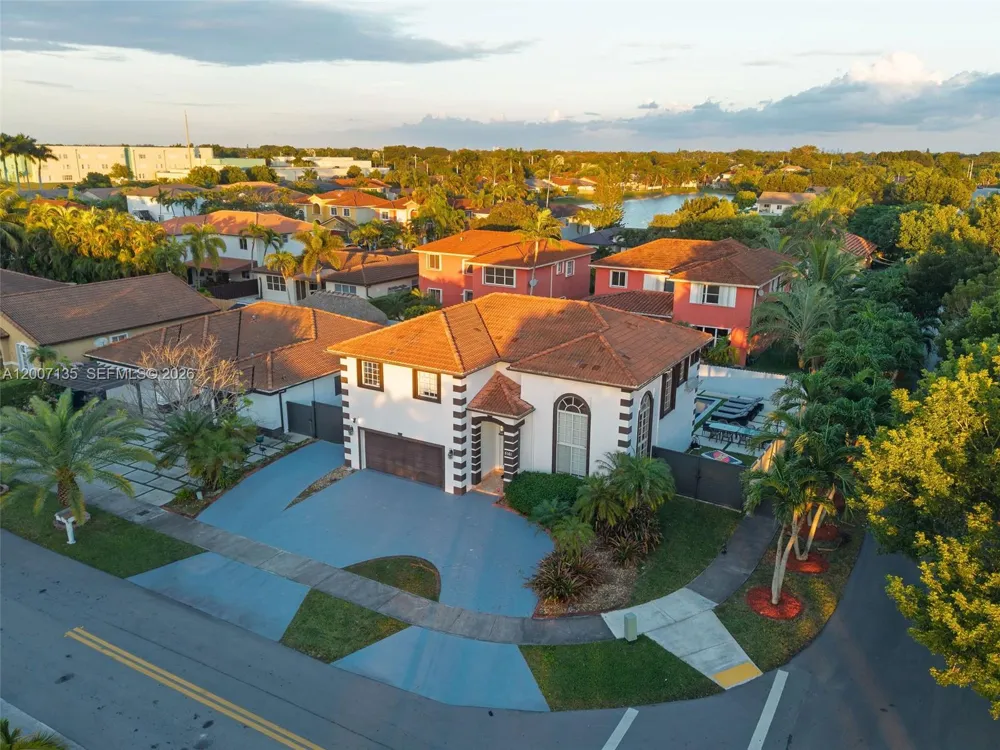 5161 SW 159th Ct Miami, FL 33185