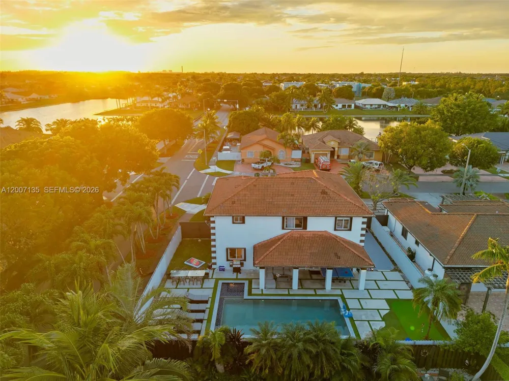 5161 SW 159th Ct Miami, FL 33185