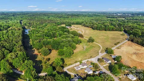 1504 Cedar Pines Lake Road
