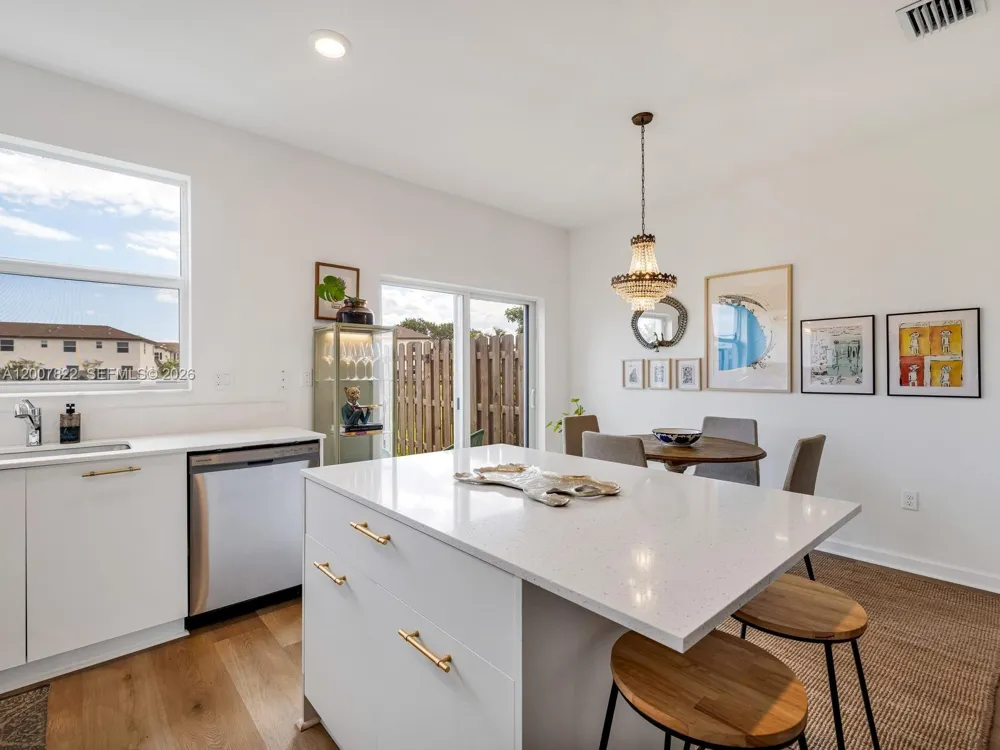 2349 NW 122nd Ter Miami, FL 33167