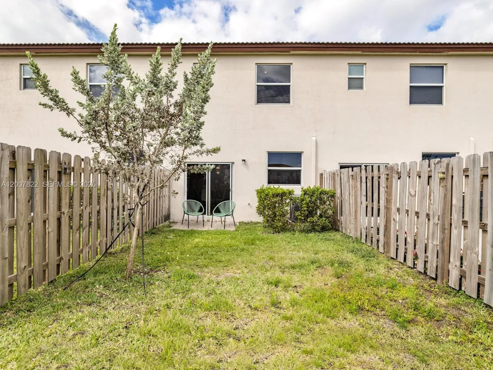 2349 NW 122nd Ter Miami, FL 33167