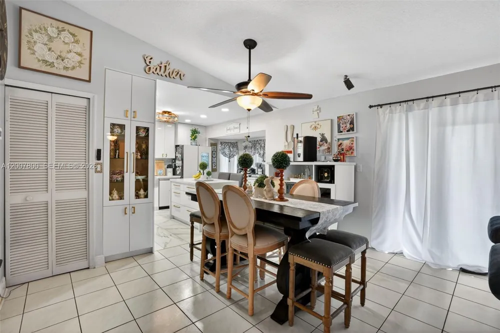 15201 SW 177th Ter Miami, FL 33187