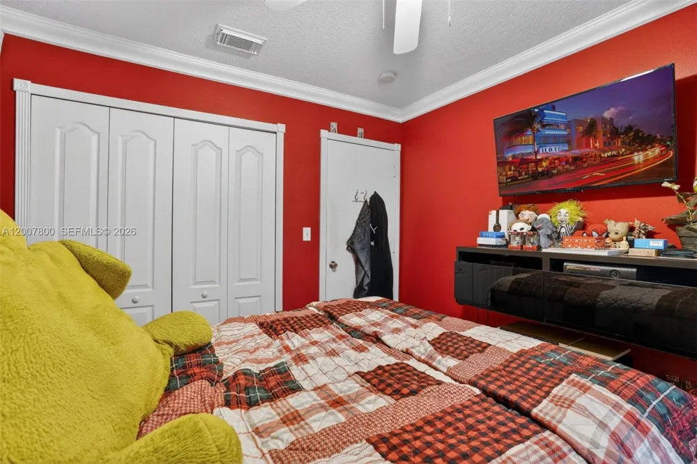 15201 SW 177th Ter Miami, FL 33187