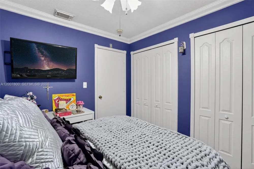 15201 SW 177th Ter Miami, FL 33187