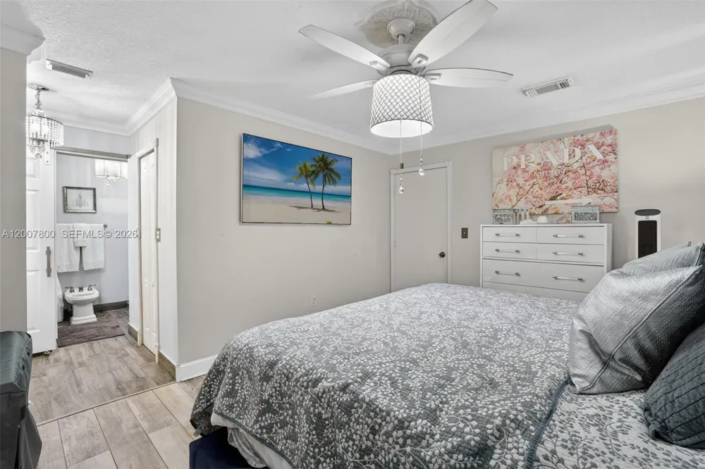 15201 SW 177th Ter Miami, FL 33187