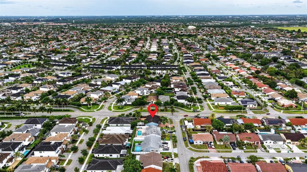 15201 SW 177th Ter Miami, FL 33187
