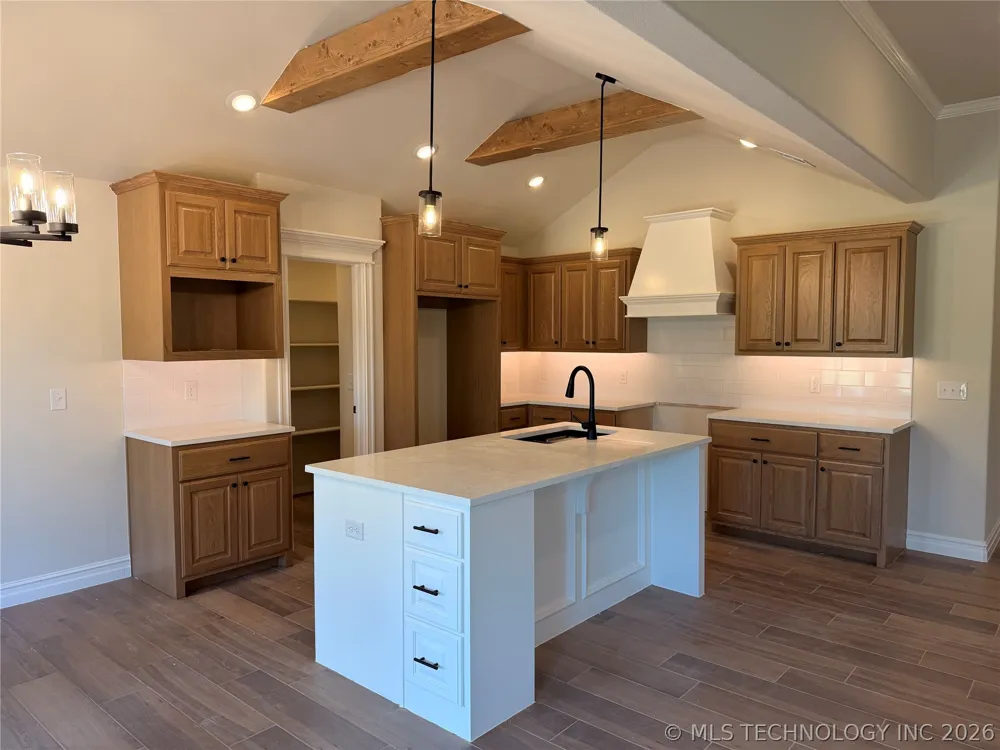 5827 Coldspring Lane Bartlesville, OK 74006