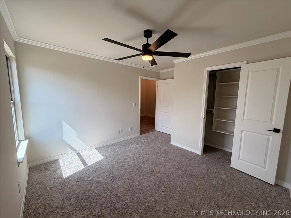 5827 Coldspring Lane Bartlesville, OK 74006
