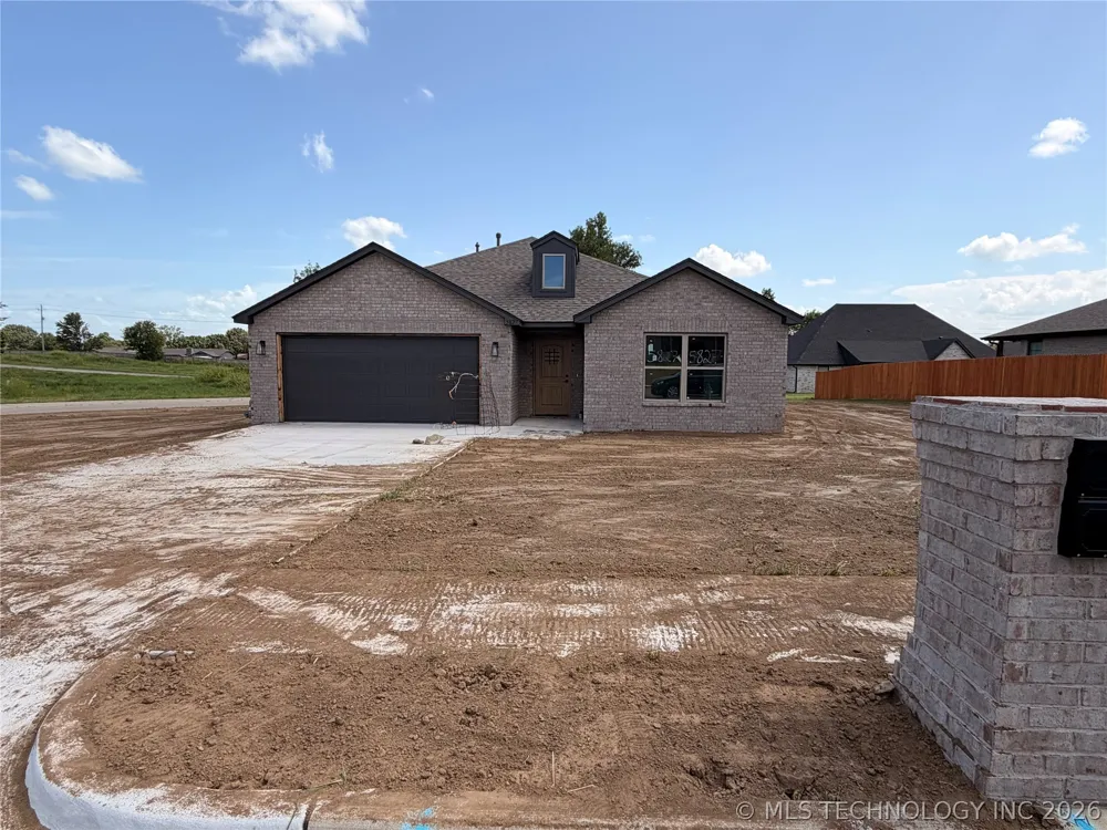 5827 Coldspring Lane Bartlesville, OK 74006
