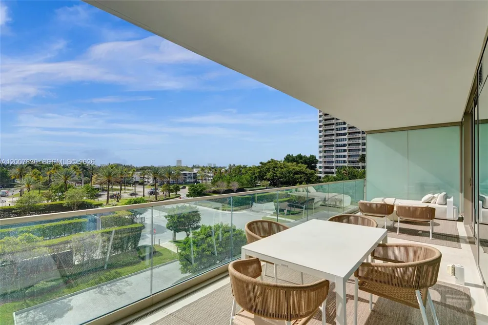 10201 Collins Ave #404 Bal Harbour, FL 33154