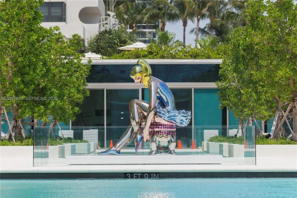 10201 Collins Ave #404 Bal Harbour, FL 33154