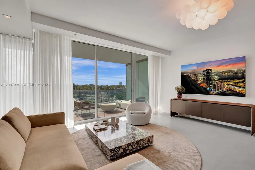 10201 Collins Ave #404 Bal Harbour, FL 33154