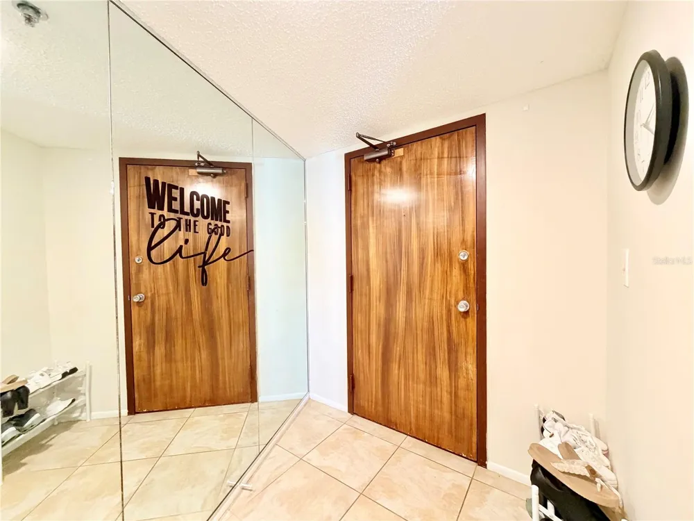 7430 SUNSHINE SKYWAY LANE S #501 St Petersburg, FL 33711
