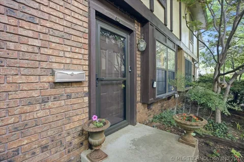 209 W 17th Street #209D