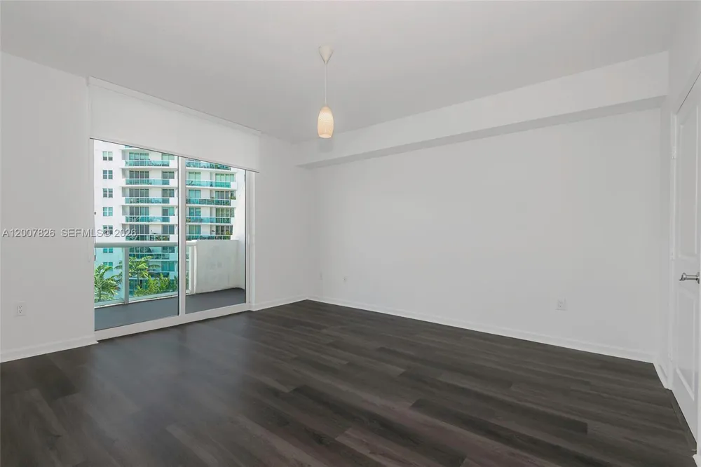7900 Harbor Island Dr #703 North Bay Village, FL 33141