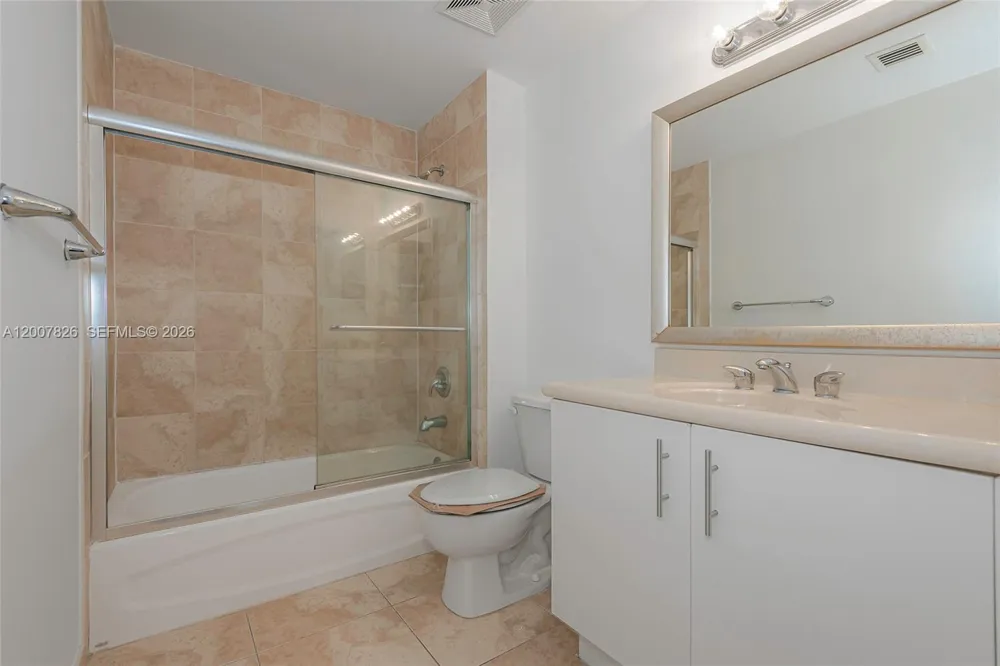 7900 Harbor Island Dr #703 North Bay Village, FL 33141