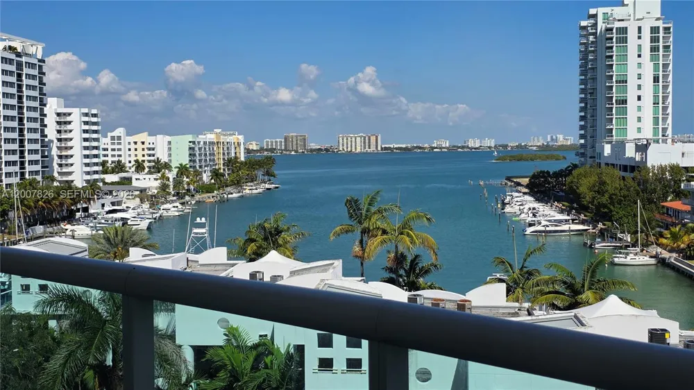 7900 Harbor Island Dr #703 North Bay Village, FL 33141