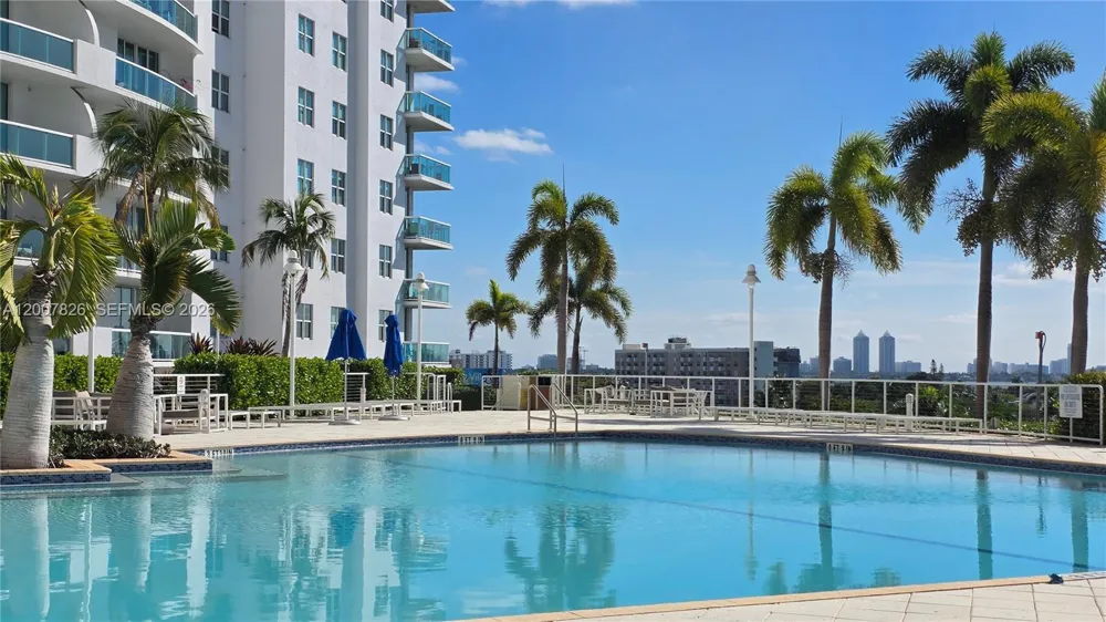 7900 Harbor Island Dr #703 North Bay Village, FL 33141