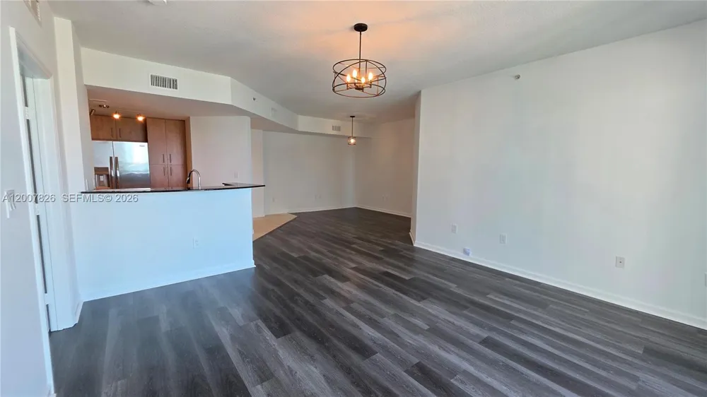 7900 Harbor Island Dr #703 North Bay Village, FL 33141