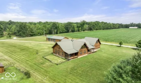 4210 S County Road 400 E