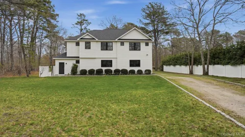 420 Maple Avenue S