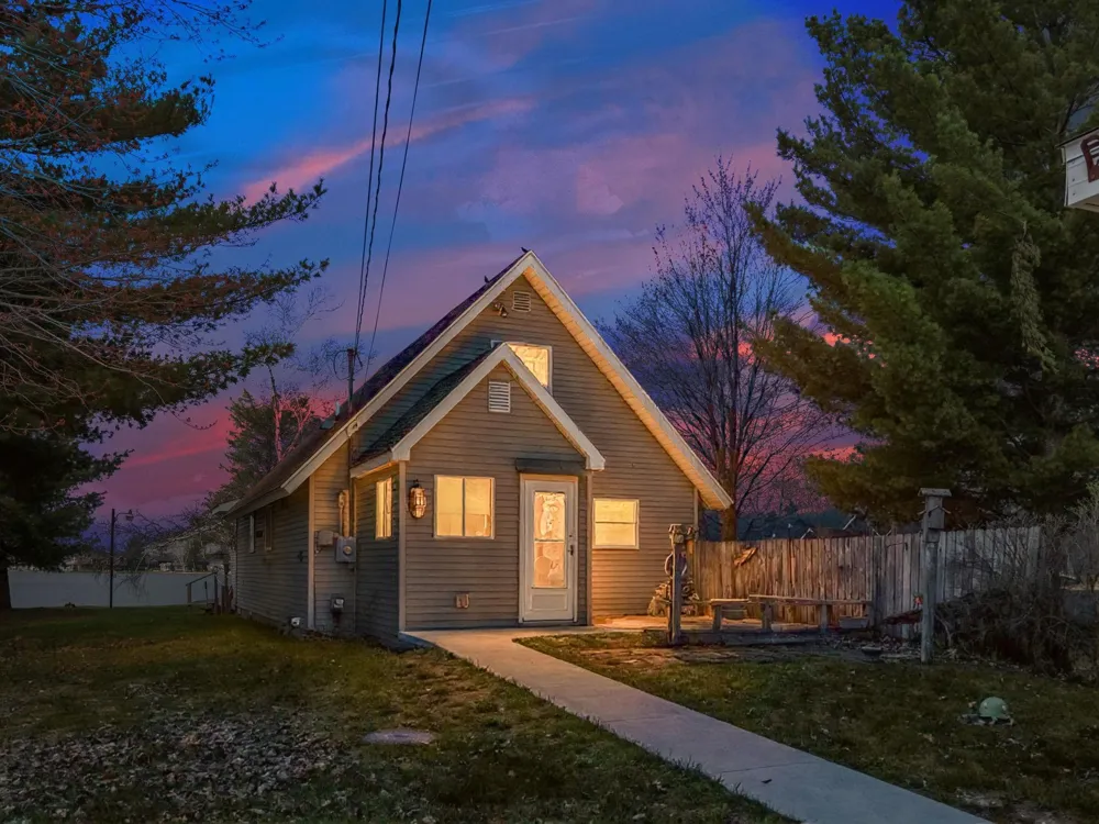 7049 W White Birch Avenue Lake Township, MI 49651