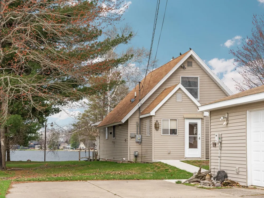 7049 W White Birch Avenue Lake Township, MI 49651