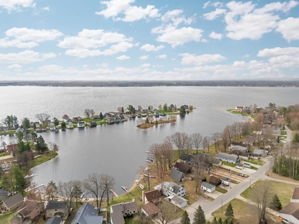 7049 W White Birch Avenue Lake Township, MI 49651