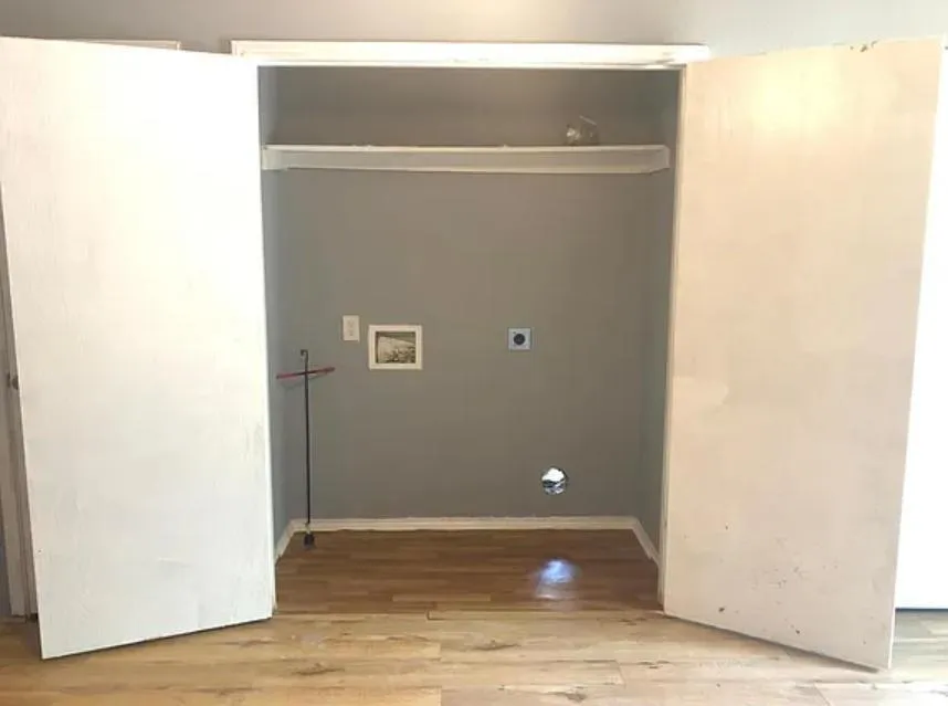 1015 W Clarendon Drive Dallas, TX 75208