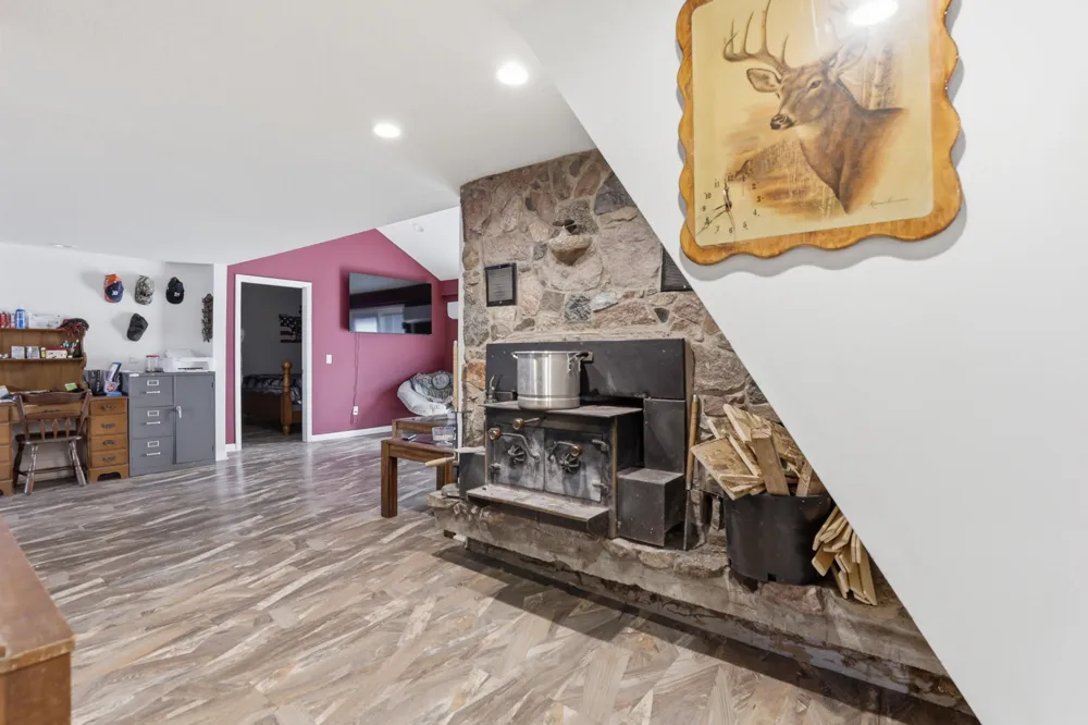 21134 Ceasar Drive Marion, MI 49665